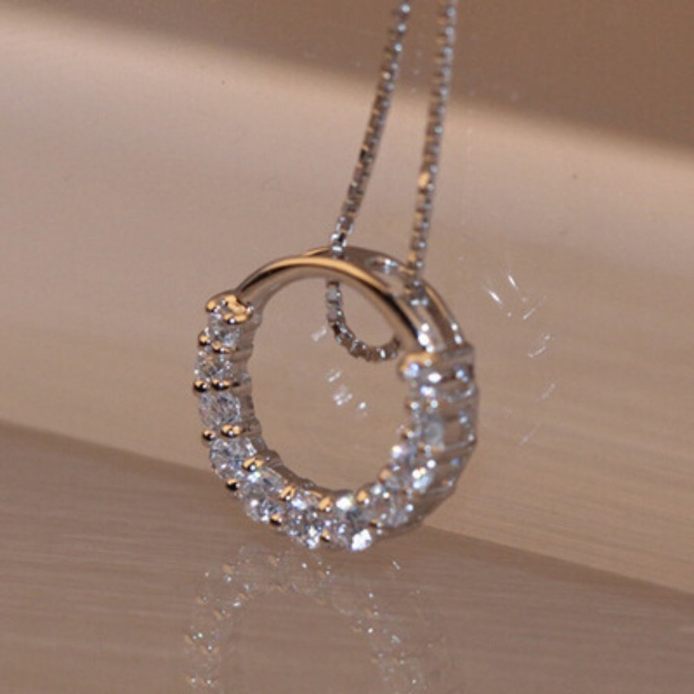 NEW 925 Sterling Silver Diamond Circle Necklace - Picture 1 of 8